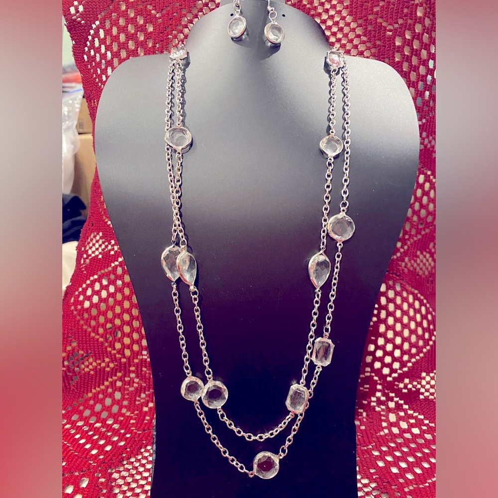 Elegant Silver Necklace and Earring Set